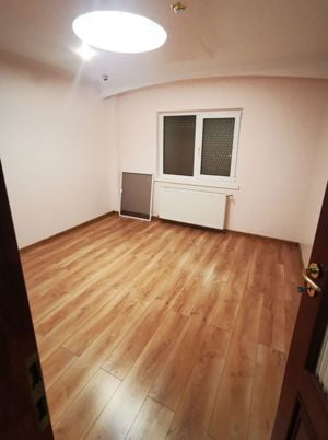 Apartament cu 2 camere, parter - Siderurgistilor - imagine 3