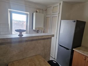 PROPRIETAR! Apartament cu doua camere in zona Buziasului - imagine 8