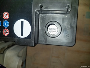 Vând baterie mașina Varta  - imagine 3