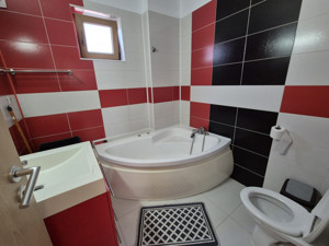 Apartament 3 camere in Centru cu gradina proprie - imagine 11