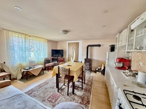 Casă ,4 camere, 255 mp, zona  Balomir  - imagine 2