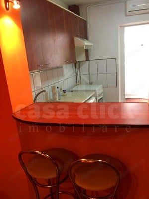 Apartament 2 camere Piata Centrala, etaj 3, centrala termica - imagine 4