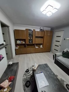 Vând apt.2cam dec.bloc de 4 etaje zona govandari 