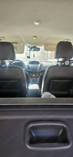 Vând Ford Kuga an 2013 - imagine 5