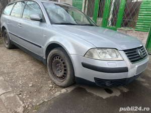 DEZMEMBREZ Volkswagen Passat b5.5 an de fabricație   2003 motor 1.6 benzină cod de motor ALZ euro 4  - imagine 9