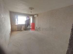 Vânzare apartament 3 camere decomandat Bd. Obregia - Turnu Măgurele