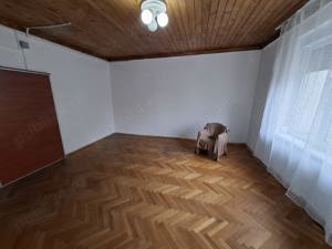 Zona centrala (la 5 minute de Centrul Vechi)   apartament tip duplex, s.u. 145 mp, etaj 1