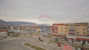 COMISION 0%| APARTAMENT 3 CAMERE| DE VANZARE| DECOMANDAT| DOUA BAI - imagine 18