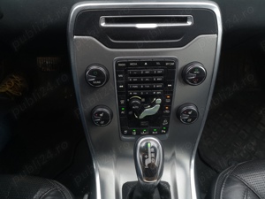 Volvo XC70 SUMMUM, D5, euro 5,cutie automata, motor 2,4 diesel, an 2012, 4x4, full dotari - imagine 4