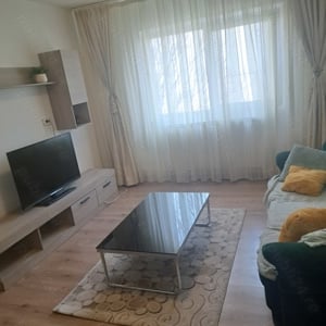 Inchiriez apartament 2 camere