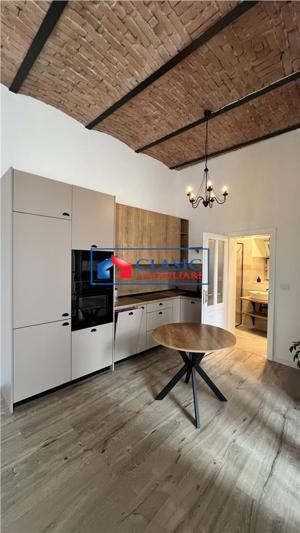 Vanzare apartament 2 camere modern in Centru cu parcare- Piata Muzeului - imagine 4