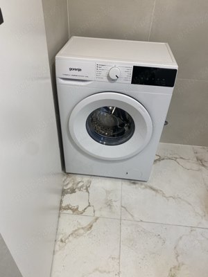 Inchiriez ap 2 camere, utilat, mobilat, prima chirie, in bloc nou - imagine 9