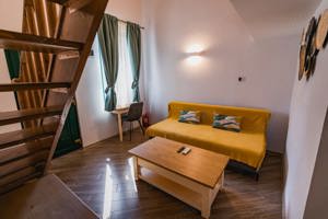 Afacere la cheie: Pensiune, Imobil 10 camere + 1 apartament, zona Iulius Mall - imagine 2