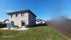 Spatiu comercial si Vila P+1 de vanzare in Comuna Cosereni, jud.Ialomita, 50 km de Bucuresti - imagine 4