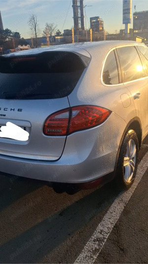 Vând Porsche Cayenne 