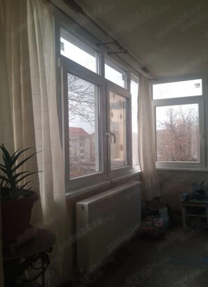 De vanzare apartament cu 3 camere in zona Soarelui decomandat etaj 3 langa Scoala Generala 30 - imagine 5