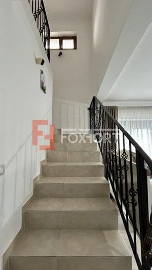 Casa in triplex 3 camere - central Dumbravita - imagine 15