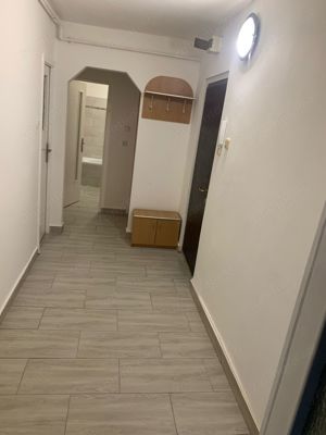 Proprietar vand apartament cu 2 camere decomandat zona Bucovina  - imagine 4