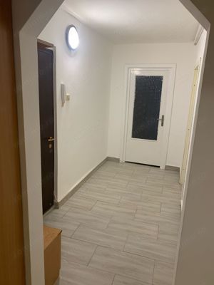 Proprietar vand apartament cu 2 camere decomandat zona Bucovina  - imagine 5