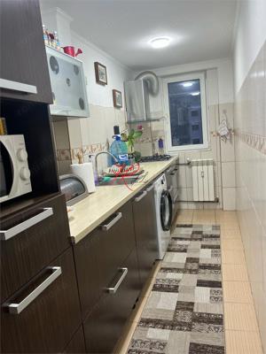 Vanzare apartament 3 camere Tei, mobilat - imagine 3