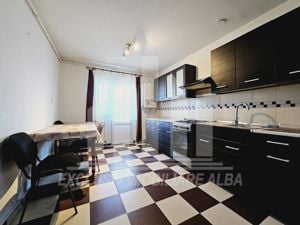 Apartament 3 camere decomandate cu garaj, Tolstoi - imagine 1