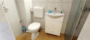 Apartament 28mp in Berzasca  CS - imagine 16