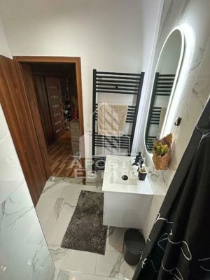 Casa individuala cu 6 camere, P+M, teren de 518 mp – Mosnita Noua - imagine 11