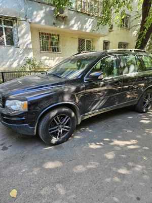 Vând Volvo xc90 7 2011 locuri în stare foarte buna Urgent