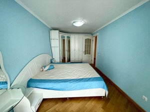 Apartament cu 3 camerede vanzare in zona Planete - imagine 2