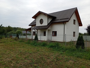 Se vinde casă nouă construcție robustă și elegantă  - imagine 8