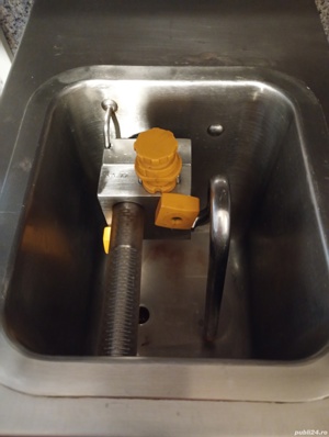 mașina de făcut frișcă profesional  - imagine 3