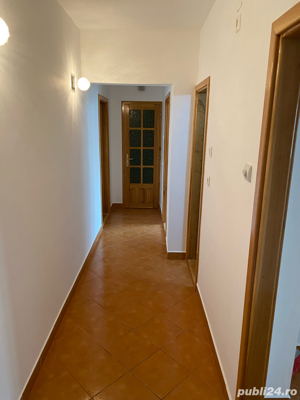 Proprietar vând apartament 2 camere decomandat - central P-ța Mihai Viteazul(Str.T. Vladimirescu) - imagine 4