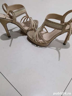 vanzari incaltaminte - imagine 3