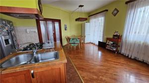 Vand casa de 380 mp, cu teren de 3500 mp in Sangeorgiu de Mures - imagine 3