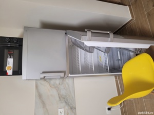 vand frigider ieftin