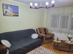 Închiriez apartament 2 camere, decomandat, et. 3, Soarelui, utilat si mobilat. Ocupabil imediat!