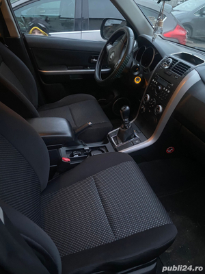 Vând Suzuki Grand Vitara
