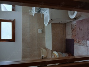 Închiriez apartament cu doua camere 