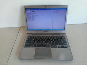 Dezmembrez Samsung NP530U3C