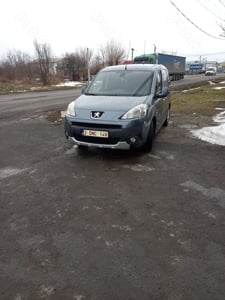 Pejo partener adus pe roti euro 5B - imagine 4