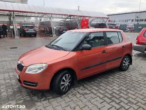 Vând Skoda 1.4l benzină, 2010 în stare foarte bună.