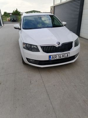 Vând Skoda Octavia III 