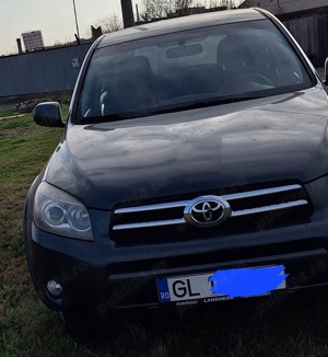 Vând Rav -4;Merita vazuta!