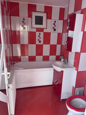 Închiriez apartament  - imagine 5