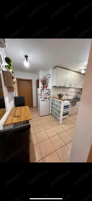 Vând apartament 2 camere oraș Buzias  confor 1 în centru 