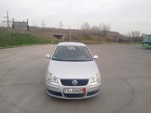 vw polo anul 2006 motor 1.2 benzina consum 5% aer conditionat (functional)