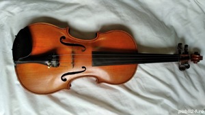 Vand vioară de maestru 