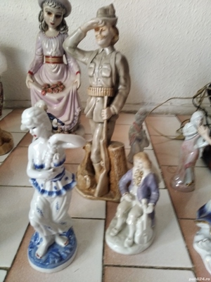 Vand bibelouri si statuete  - imagine 5
