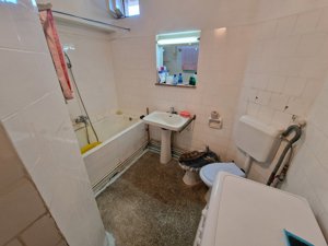 Apartament de vanzare 3 camere, 85 mp, zana-Albina - imagine 8