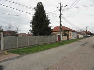 Loc de casa 690 mp in Gradiste pe o strada larga aproape de str. Petru Rares